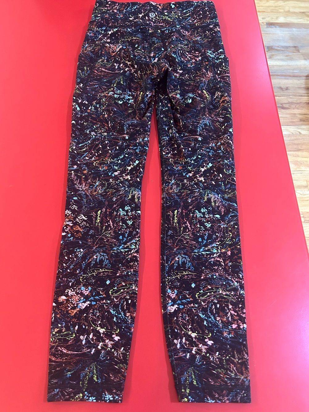 Lululemon Black Women's Leggings - Size 4